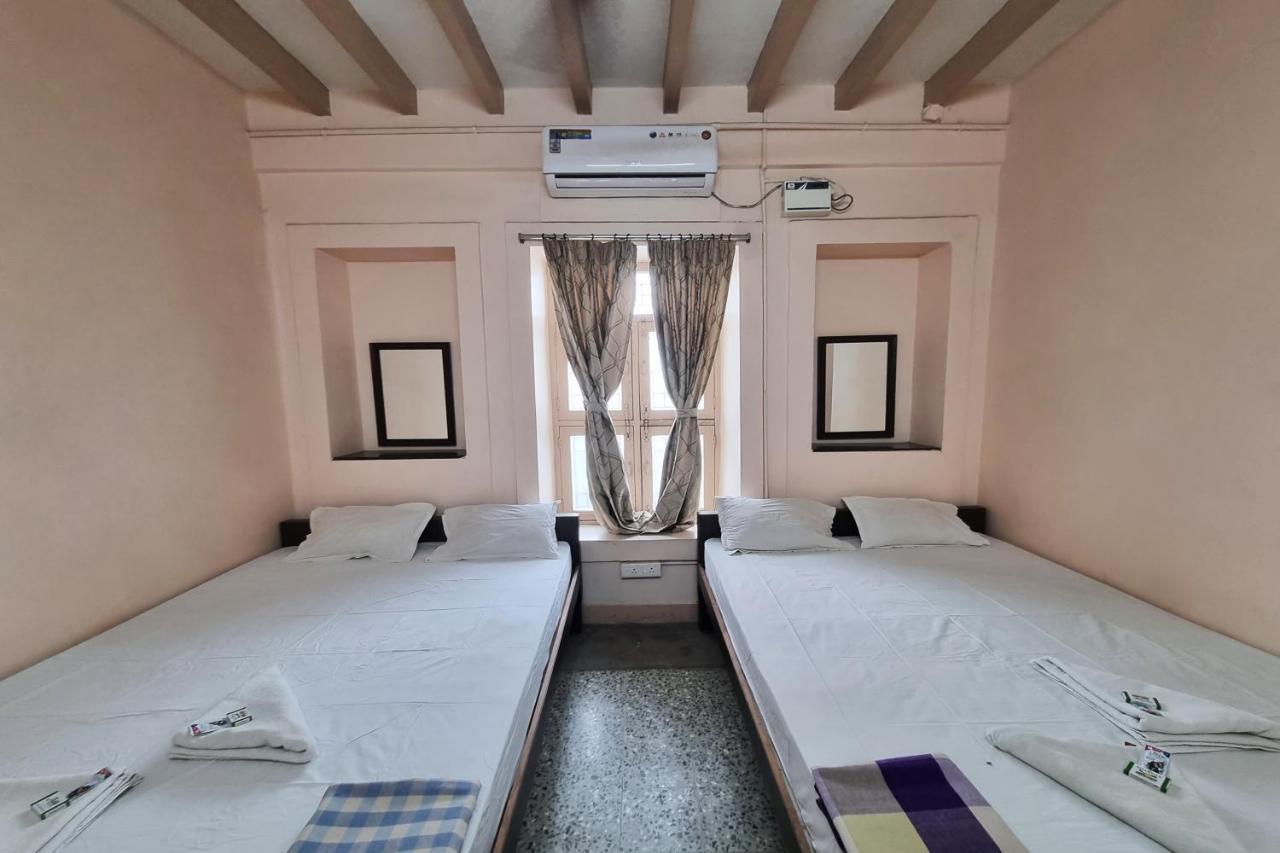 Sowmya Lodge Tiruchirappalli المظهر الخارجي الصورة