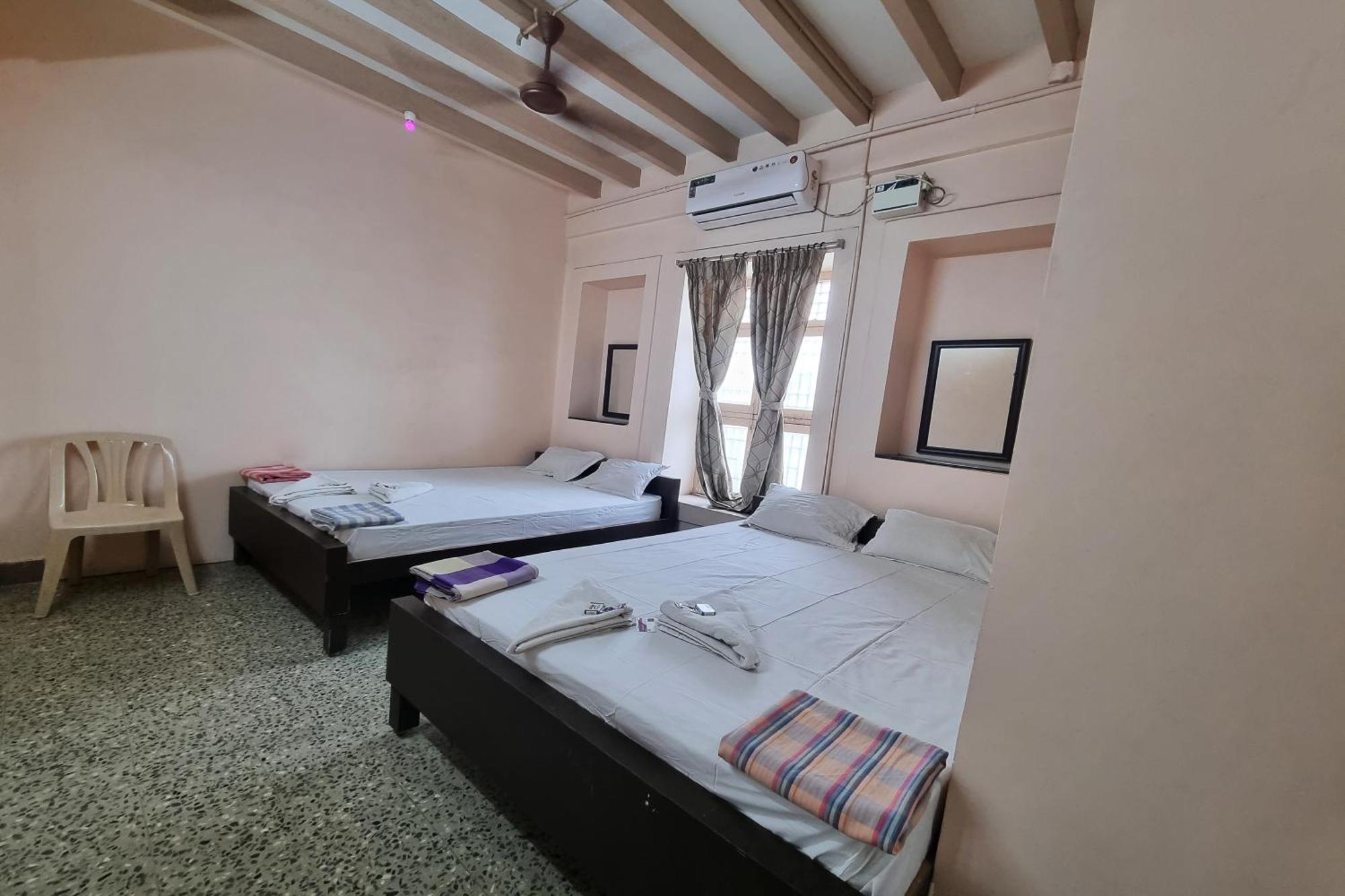 Sowmya Lodge Tiruchirappalli المظهر الخارجي الصورة